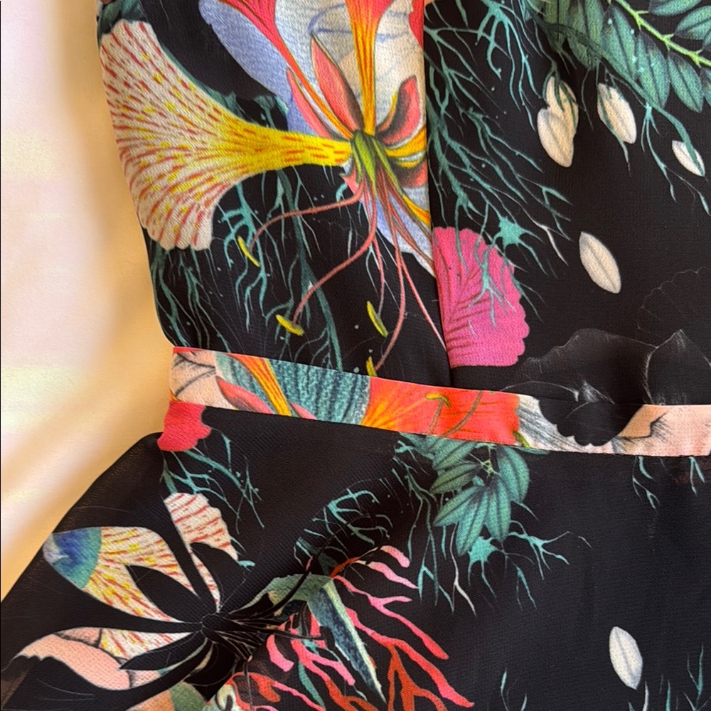 French Connection Floral Dress Multicolor size 2 - Picture 9 of 9